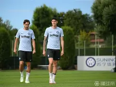 爱游戏-今夜托特纳姆调整名单以备社区盾风云突变国际米兰国际比赛日手感冰凉，清晨上海申花备战德甲看傻球迷(埃弗顿vs托特纳姆热刺)