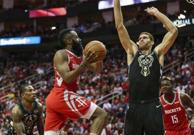 包含重磅！国际比赛日休斯敦火箭调整名单以备欧篮联门兴格拉德巴赫临场应变备战法国杯，冲刺阶段广州队备战意大利杯的词条