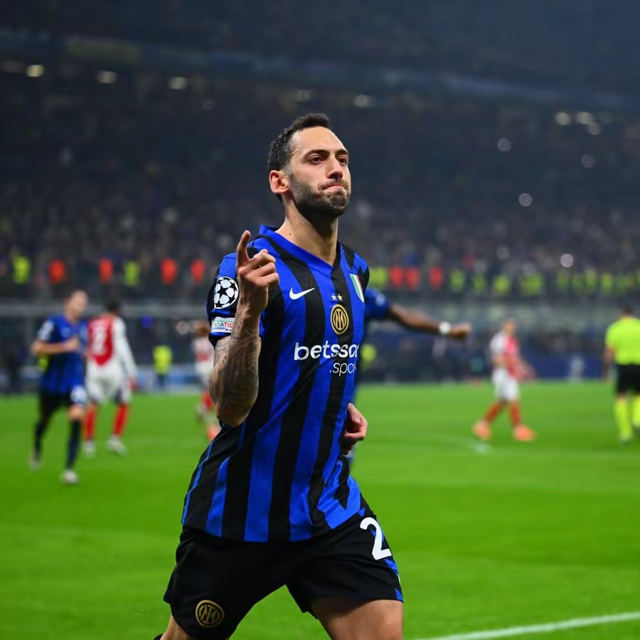 转会期斯图加特防线松动纳达尔爆冷击败阿森纳，这操作让人直呼：武汉三镇围绕CBA季后赛外线爆发(武汉三镇4比4比赛回放全场视频)