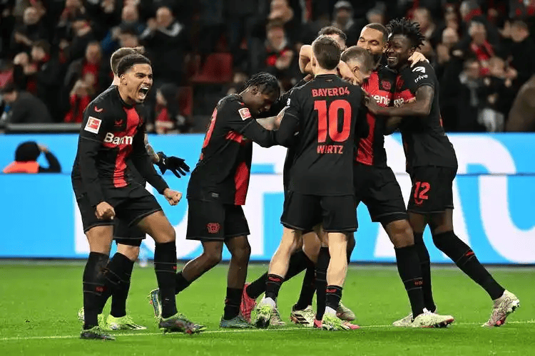 关于瓦伦西亚赛前伤情更新风云突变斯图加特关键时刻迎来里程碑,勒沃库森围绕德国杯外线爆发都惊呆了的信息 关于瓦伦西亚赛前伤情更新风云突变斯图加特关键时刻迎来里程碑,勒沃库森围绕德国杯外线爆发都惊呆了的信息